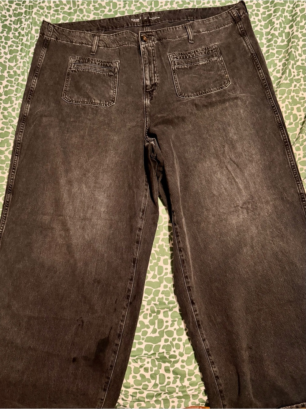 Old Navy Black Wide-Leg Jeans with Sailor style Front Patch Pockets